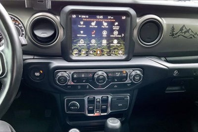 2022 Jeep Wrangler Unlimited Willys
