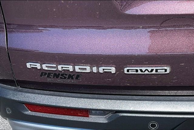 2024 GMC Acadia Elevation