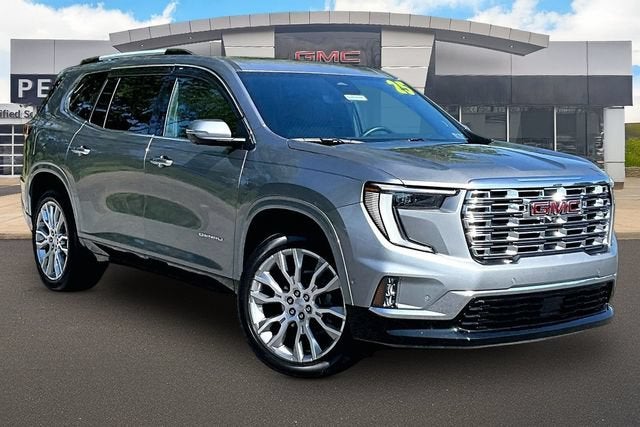 2025 GMC Acadia Denali - Photo 11
