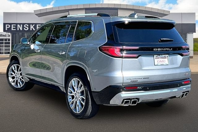 2025 GMC Acadia Denali - Photo 12