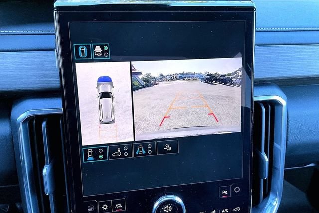 2025 GMC Acadia Denali - Photo 23