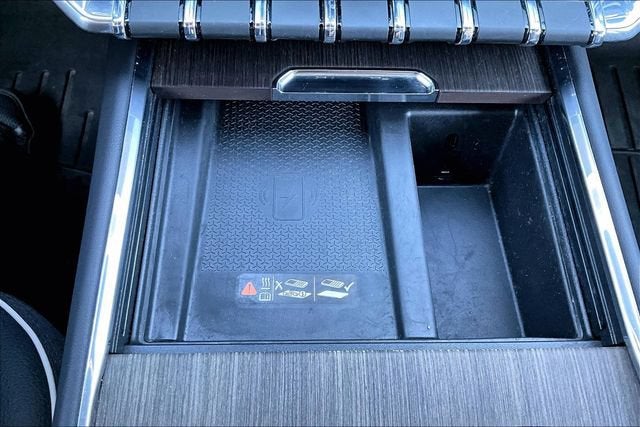 2025 GMC Acadia Denali - Photo 24