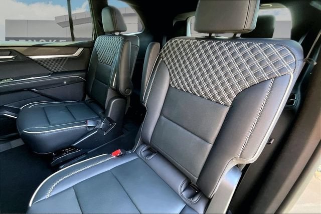 2025 GMC Acadia Denali - Photo 26