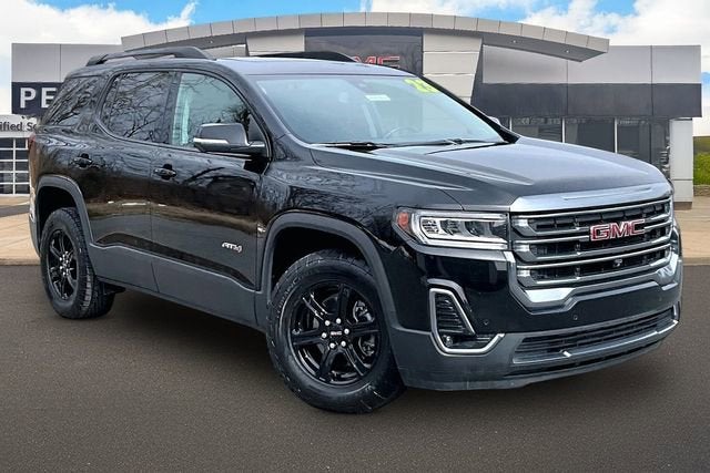2023 GMC Acadia AT4
