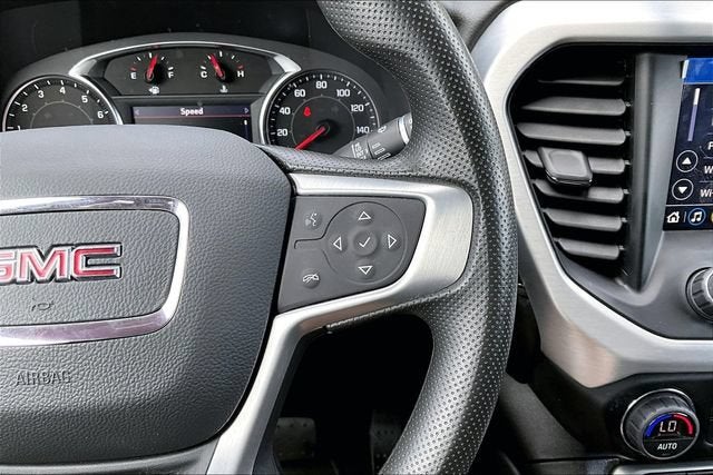 2022 GMC Acadia SLE