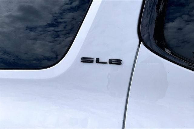 2022 GMC Acadia SLE