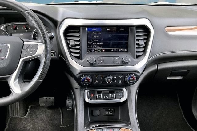 2022 GMC Acadia SLE