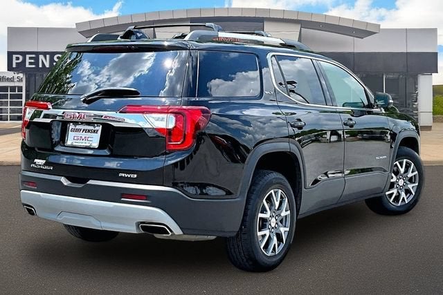 2023 GMC Acadia SLT