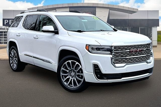 2022 GMC Acadia Denali