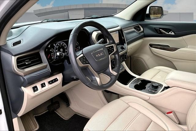 2022 GMC Acadia Denali