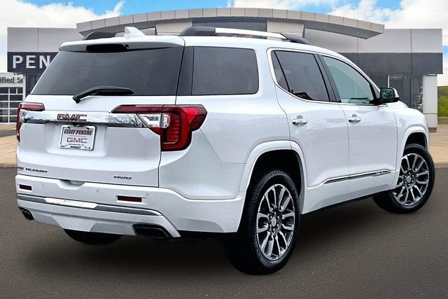 2022 GMC Acadia Denali