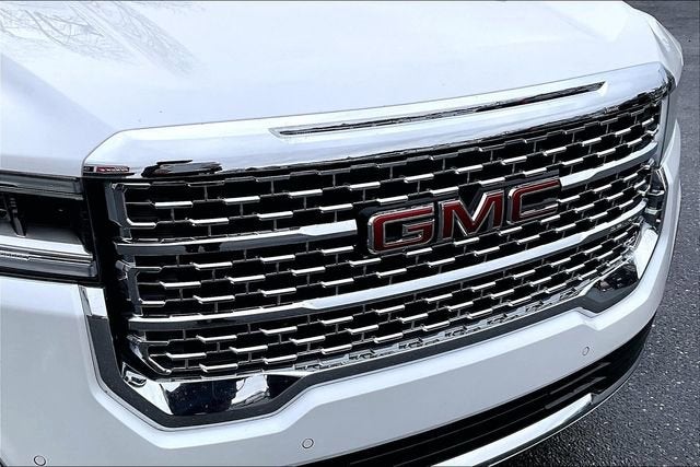 2022 GMC Acadia Denali