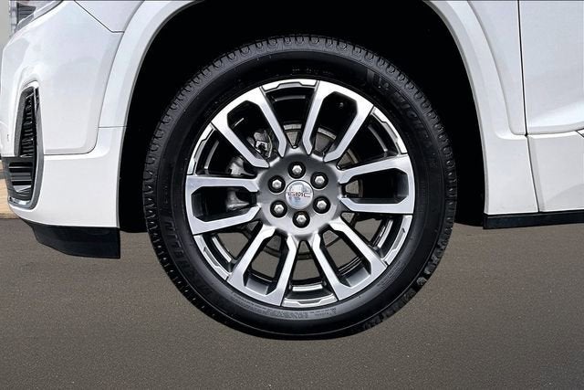 2022 GMC Acadia Denali