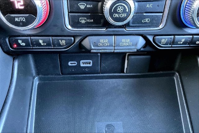 2023 GMC Yukon XL AT4