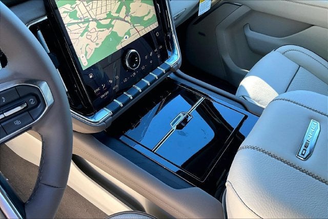 2027 GMC Yukon XL Denali - Photo 9