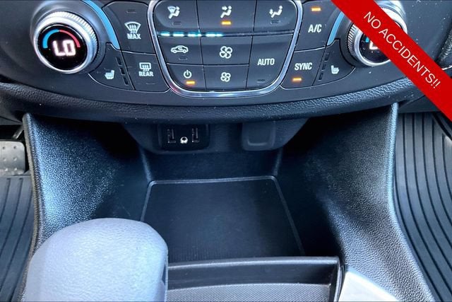2021 Chevrolet Traverse 1LT - Photo 25