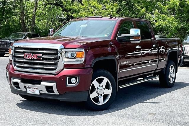 2017 GMC Sierra 4WD Crew Cab Standard Box SLT's photo