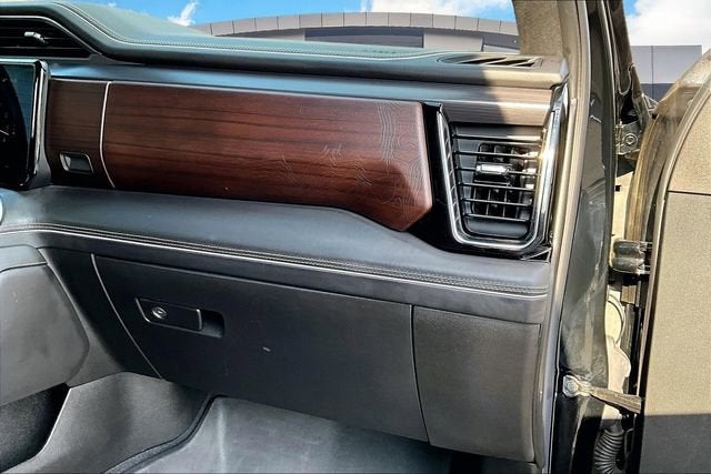 2024 GMC Sierra 3500 HD Denali Ultimate