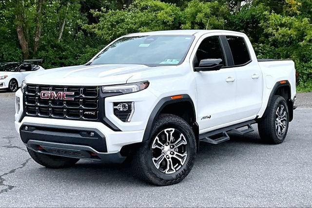 2023 GMC Canyon AT4