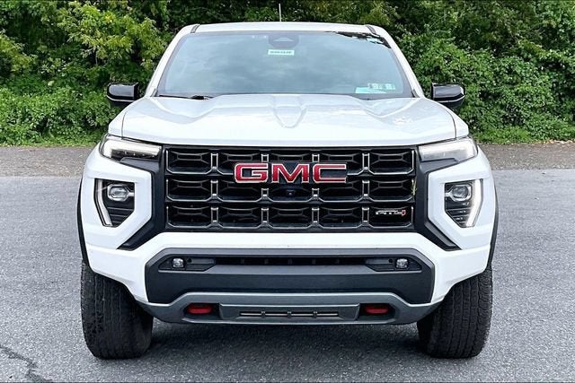 2023 GMC Canyon AT4