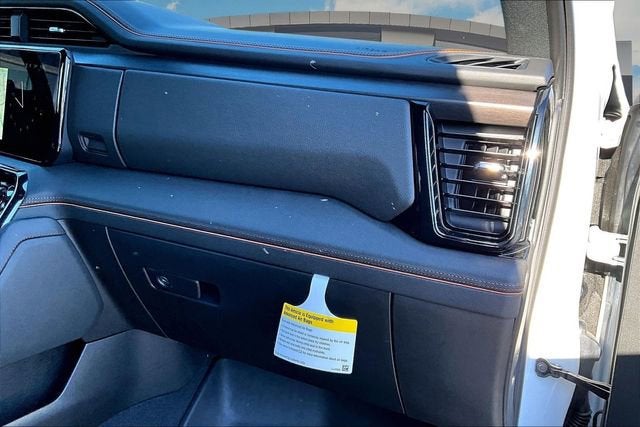 2025 GMC Sierra 1500 AT4