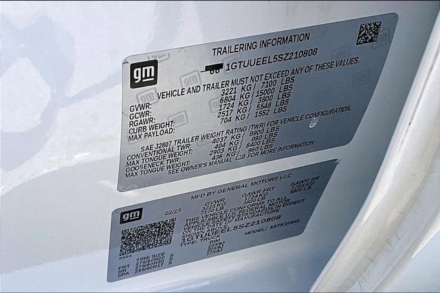 2025 GMC Sierra 1500 AT4