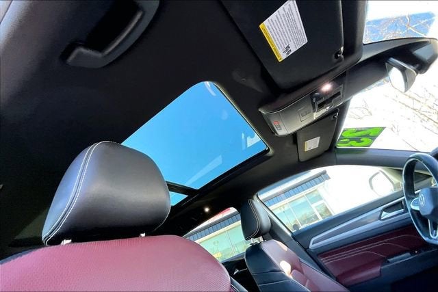 2023 Volkswagen Atlas Cross Sport 3.6L V6 SEL Premium R-Line