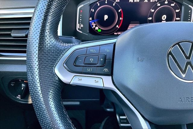 2023 Volkswagen Atlas Cross Sport 3.6L V6 SEL Premium R-Line