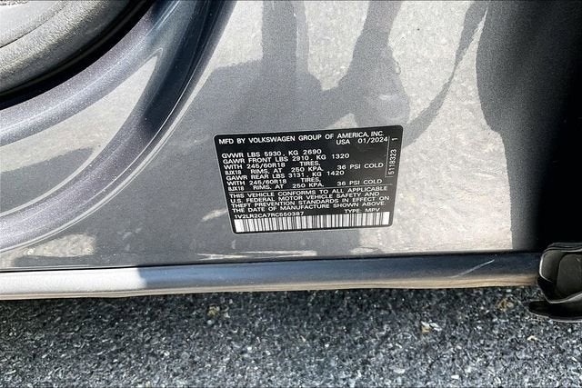 2024 Volkswagen Atlas 2.0T SE