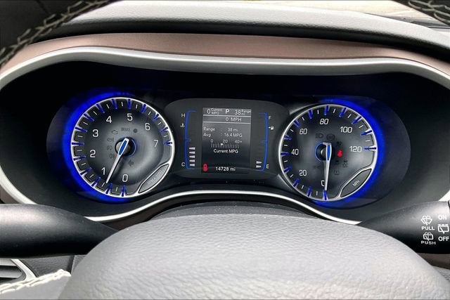 2022 Chrysler Voyager LX