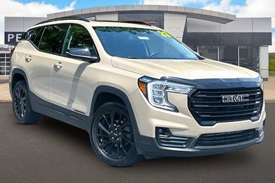 2023 GMC Terrain SLT