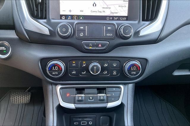 2023 GMC Terrain SLT