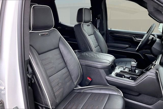 2025 GMC Sierra 1500 AT4X