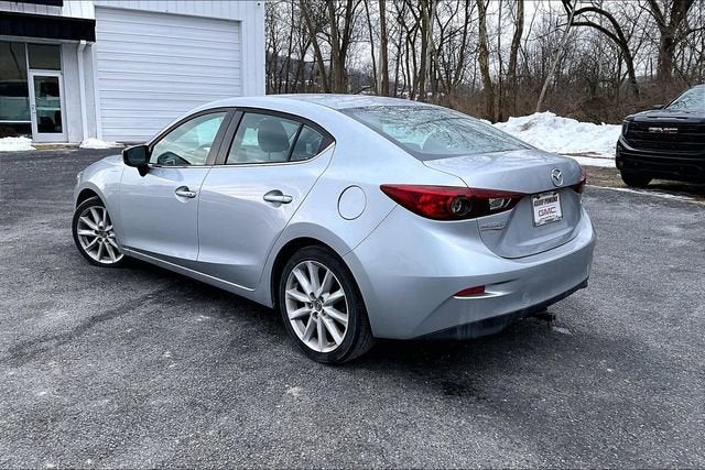 2017 Mazda Mazda3 4-Door Touring
