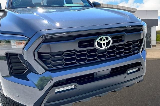 2025 Toyota Tacoma 4WD SR