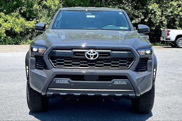 2025 Toyota Tacoma 4WD SR