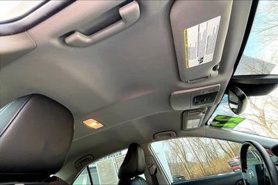 2022 Toyota Camry Hybrid SE