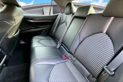 2022 Toyota Camry Hybrid SE