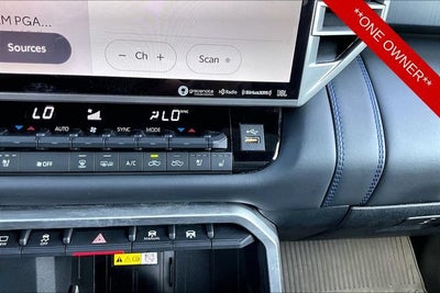 2022 Toyota Tundra 4WD Platinum