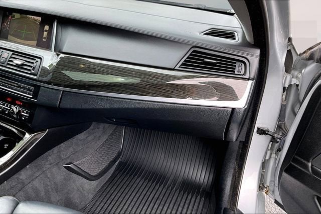 2016 BMW 5 Series 550i xDrive