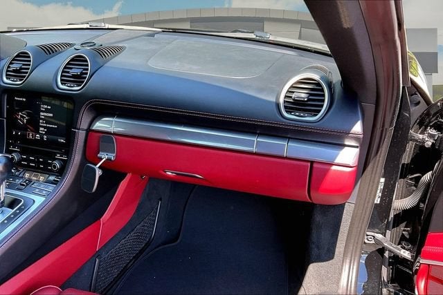 2021 Porsche 718 Cayman T