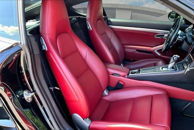 2021 Porsche 718 Cayman T