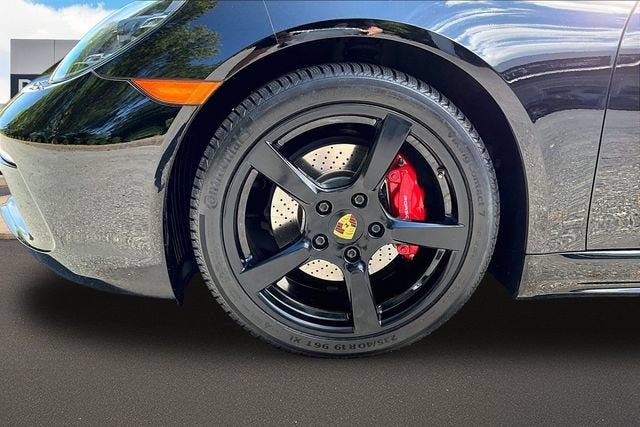 2021 Porsche 718 Cayman T