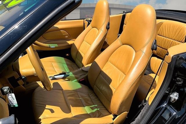 2000 Porsche 911 Carrera 2DR CABRIOLET